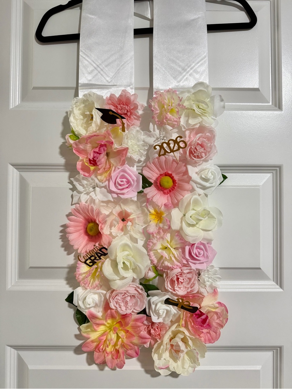 - Graduation floral sash/graduation floral lei